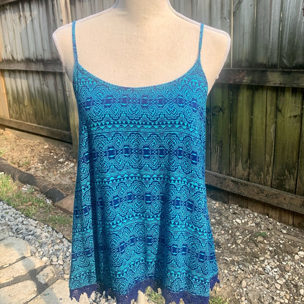 Mossimo Tank Top with Navy Trim; Size S/P